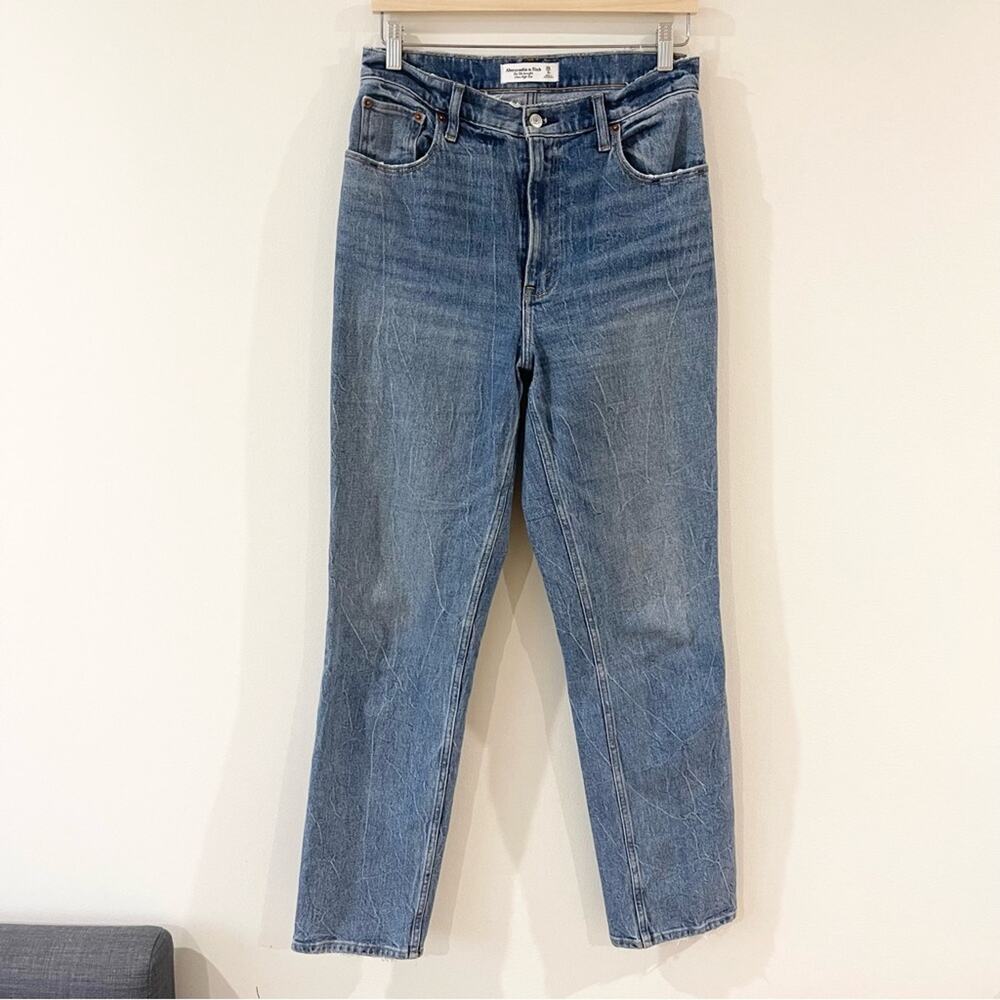 Abercrombie & Fitch The 90’s Straight Ultra High Rise Jeans